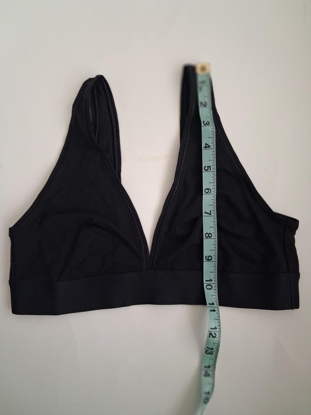 TNA Black Wireless Deep V Bralette - Picture 12 of 13